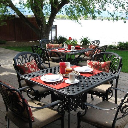 Desert Surfside Waterfront Accommodations Osoyoos Exterior foto