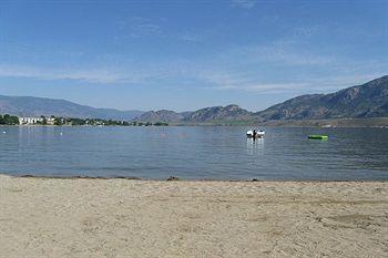 Desert Surfside Waterfront Accommodations Osoyoos Exterior foto