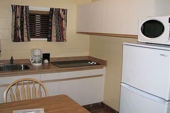 Desert Surfside Waterfront Accommodations Osoyoos Exterior foto