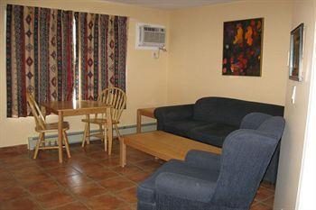 Desert Surfside Waterfront Accommodations Osoyoos Exterior foto