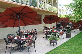 Desert Surfside Waterfront Accommodations Osoyoos Exterior foto